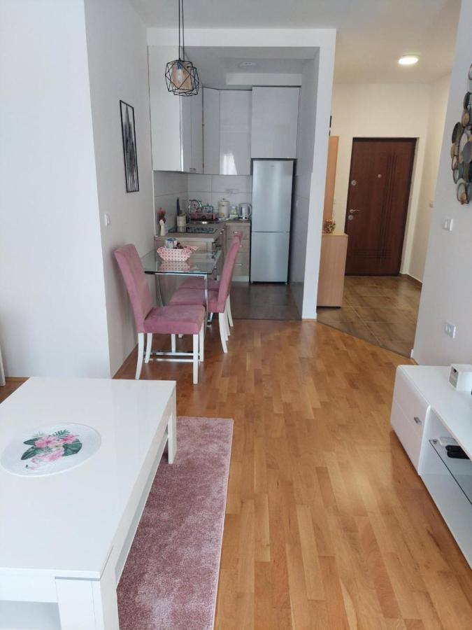 K2-Sistersapartment Podgorica Esterno foto